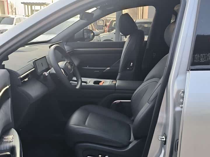 Dongfeng Yipai eπ 008 2025 2025款 210Max如奕版 6座