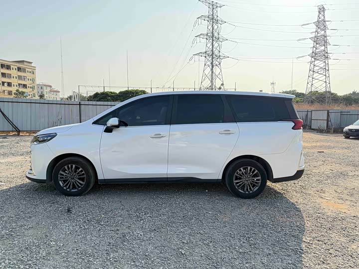 Maxus G50 2023 2023款 PLUS 1.5T 自动适航版