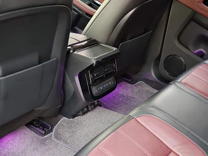 Land Rover Range Rover Evoque L 2024 2024款 揽胜极光L HSE 凝光限定版