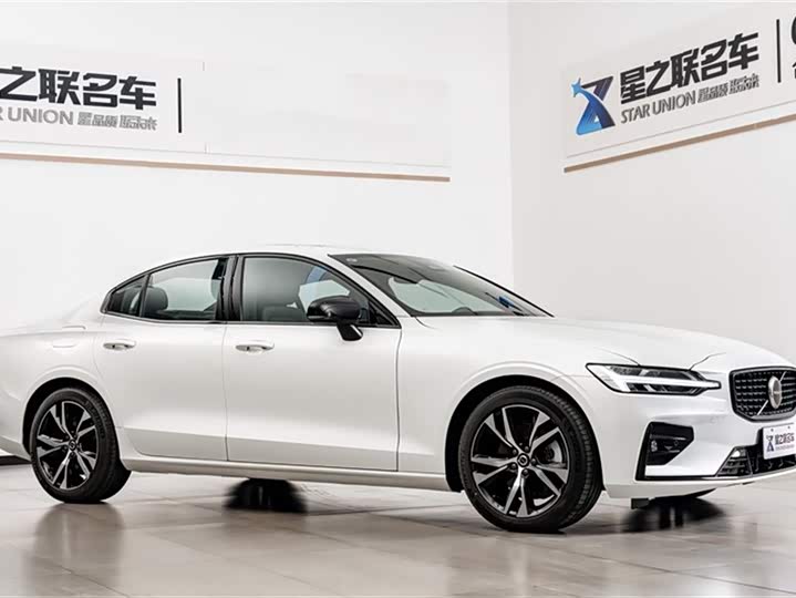Volvo S60 2025 2025款 B5 智雅运动版