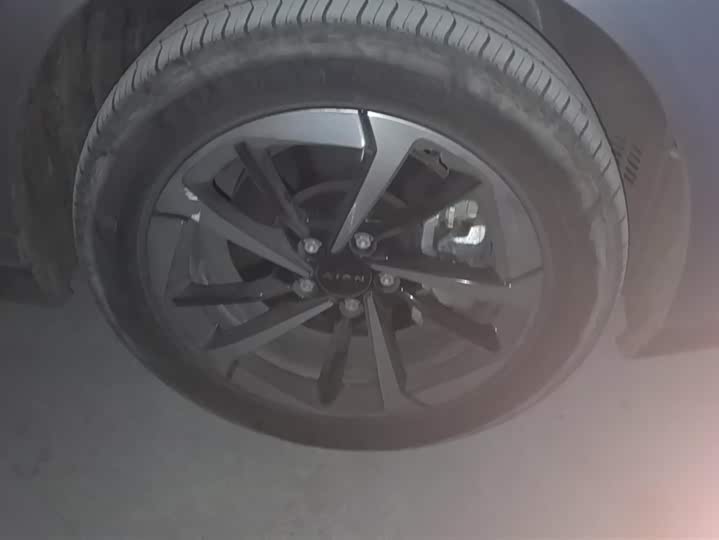 GAC Aion S Plus 2025 2025款 出行版 53.241kWh