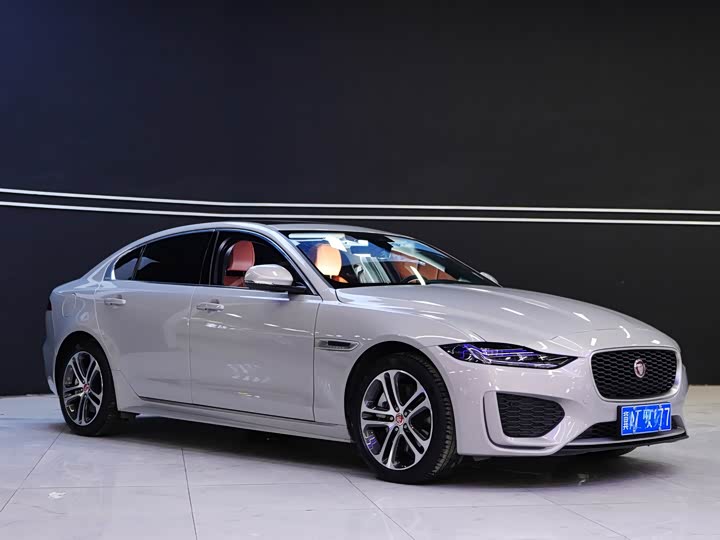 Jaguar XE L 2024 2024款 2.0T 250PS R-DYNAMIC S进取运动版