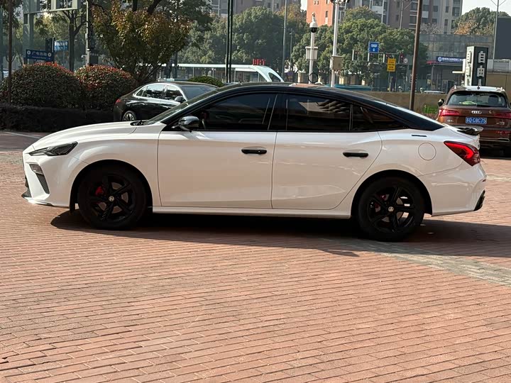 MG Motor 5 Scorpio 2022 2022款 1.5T 豪华版