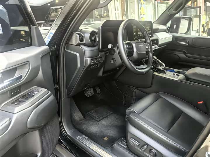 Toyota Prado 2025 2025款 2.4T 悍野WX版 6座