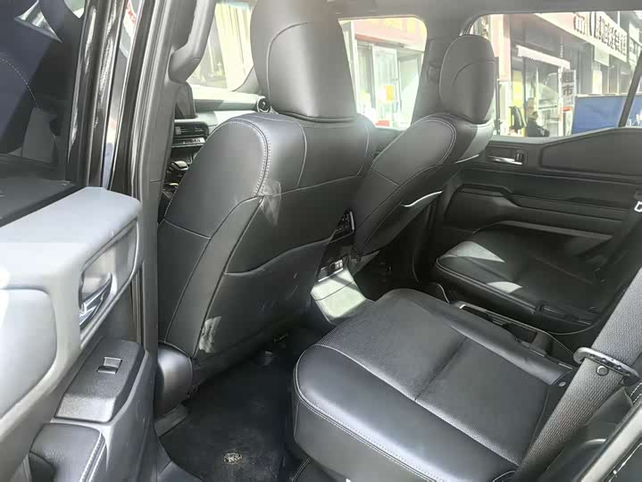 Toyota Prado 2025 2025款 2.4T 悍野WX版 6座