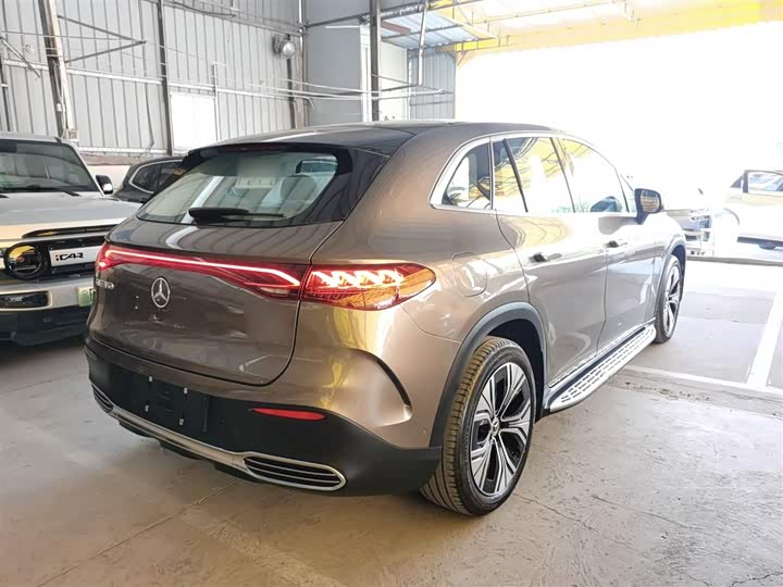 Mercedes-Benz EQE SUV 2023 2023款 350 4MATIC 豪华版