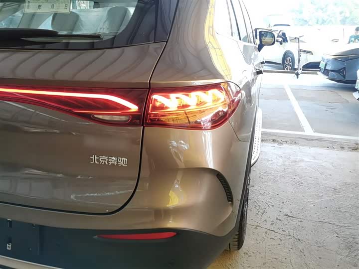 Mercedes-Benz EQE SUV 2023 2023款 350 4MATIC 豪华版