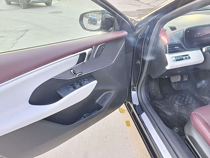 Buick LaCrosse 2025 2025款 28T 白金版