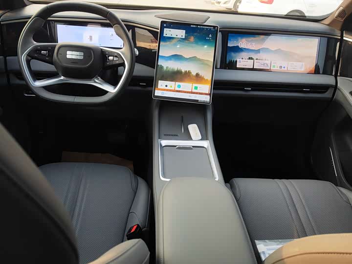 Geely Galaxy L7 2025 2025款 EM-i 115km 远航版