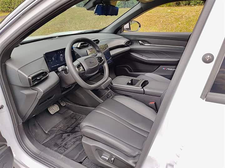 Dongfeng Aeolus L7 2024 2024款 205 Pro