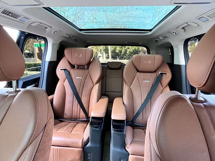 Hongqi HQ9 2023 2023款 2.0T 智联旗畅版