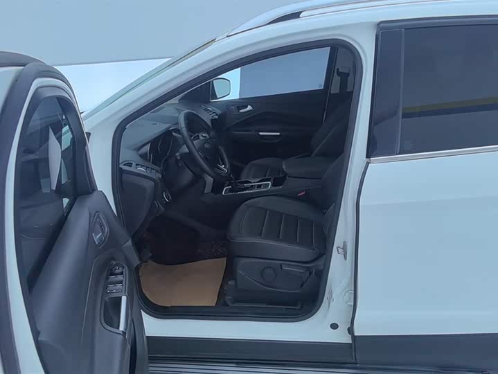 Ford Escape (Kuga) 2019 2019款 EcoBoost 180 两驱铂翼型 国VI