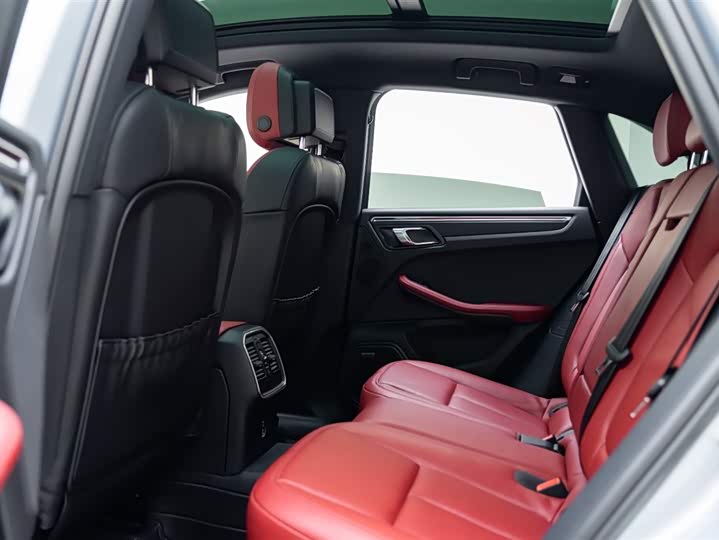 Porsche Macan 2025 2025款 Macan 2.0T 逐梦版