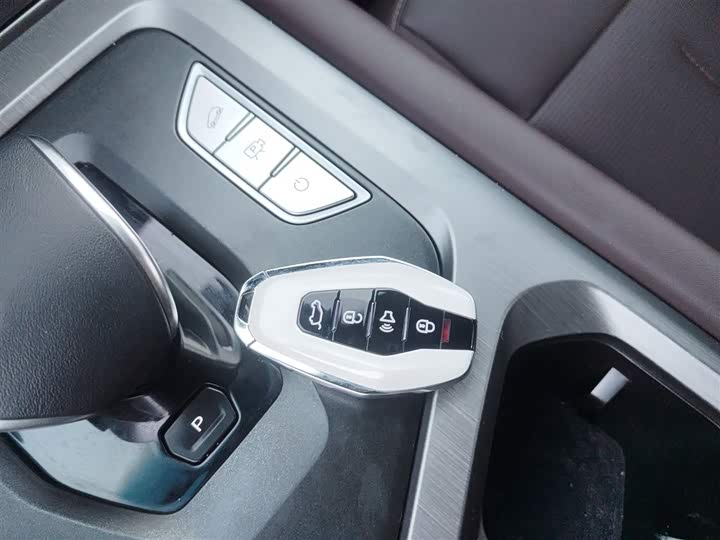 Jetour X90 Plus 2023 2023款 改款 1.6TD DCT别墅 7座