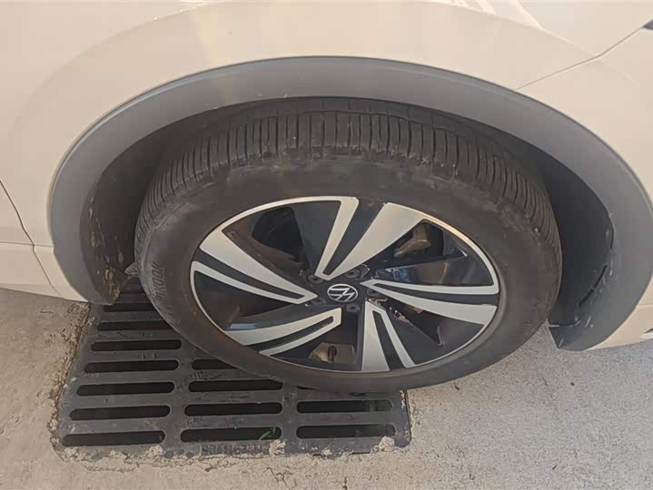 Volkswagen Tiguan X 2022 2022款 330TSI 两驱越享版