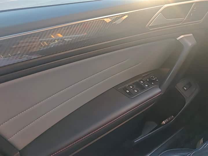 Volkswagen Tiguan X 2022 2022款 330TSI 两驱越享版