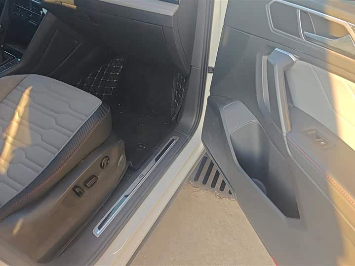 Volkswagen Tiguan X 2022 2022款 330TSI 两驱越享版