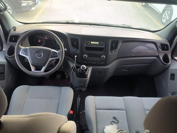 Foton Tuyano 2022 2022款 2.0T手动通途多功能长轴中顶后单胎5/6/7/9座4F20TC3