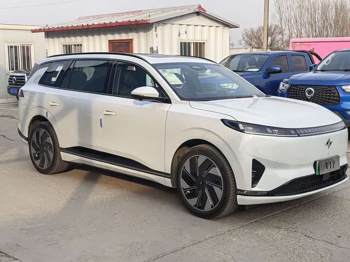 Dongfeng Yipai eπ 008 2025 2025款 210Max增程版 5座