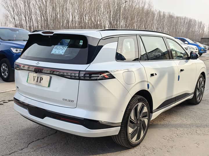 Dongfeng Yipai eπ 008 2025 2025款 210Max增程版 5座