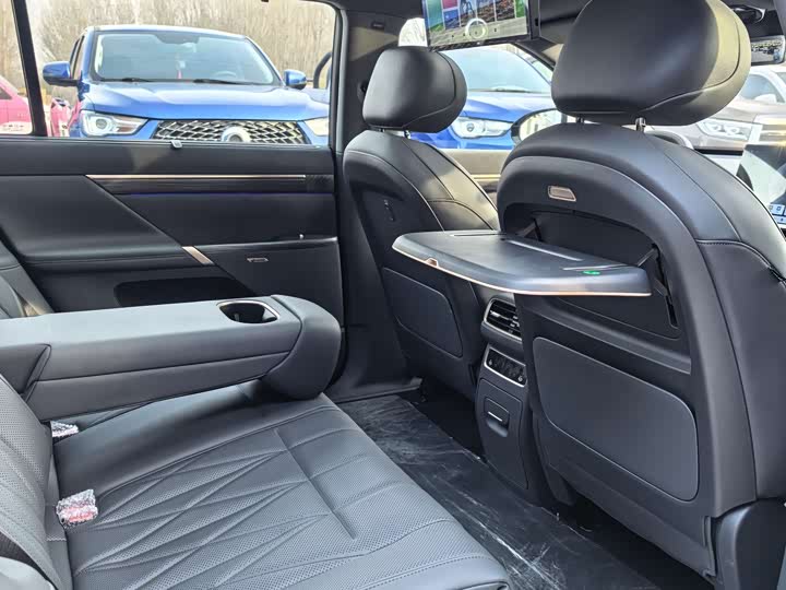 Dongfeng Yipai eπ 008 2025 2025款 210Max增程版 5座