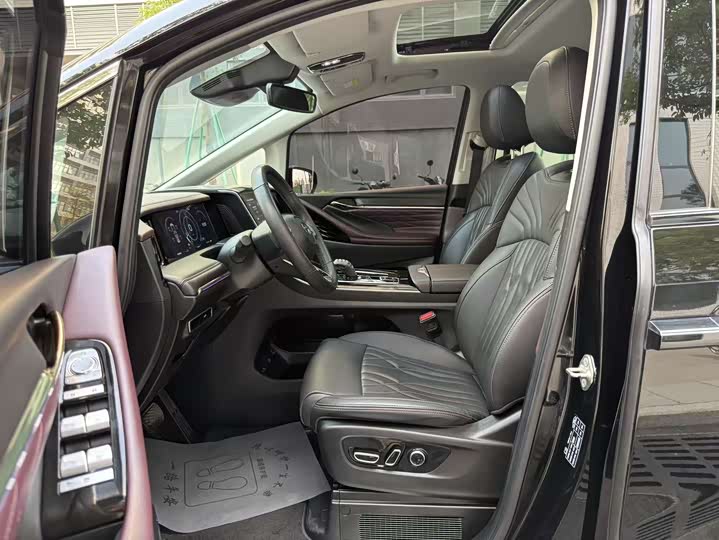 GAC Trumpchi M8 2024 2024款 大师系列 400T 至尊版