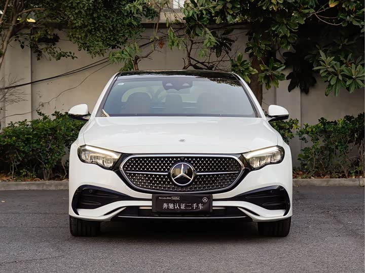 Mercedes-Benz E-Class Hybrid 2024 2024款 E 350 e L 插电式混合动力运动轿车