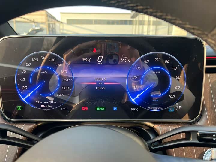 Mercedes-Benz EQE 2025 2025款 500 4MATIC 先锋版