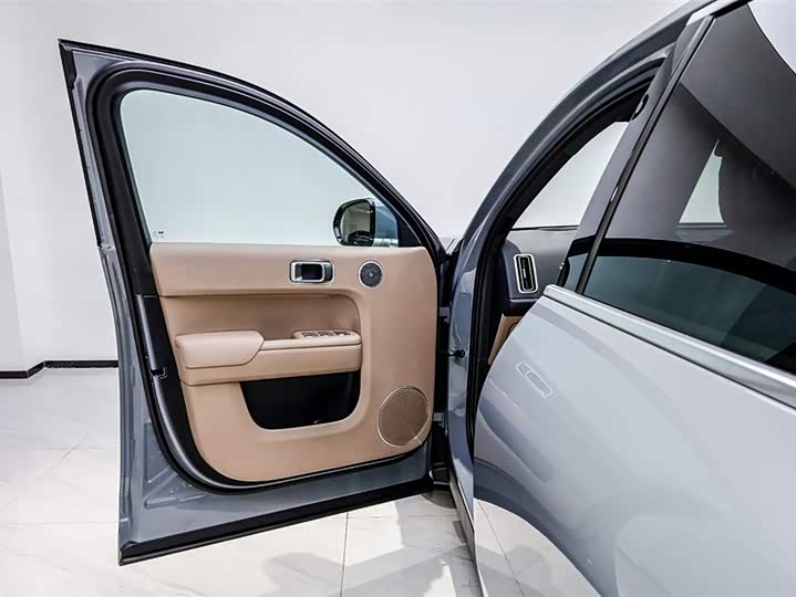 LiXiang L7 2025 2025款 Ultra 智能焕新版