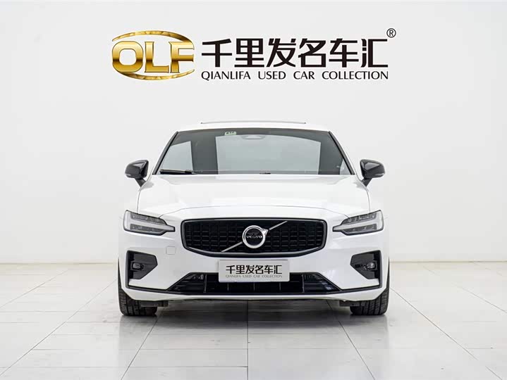 Volvo S60 2025 2025款 B5 智雅运动版