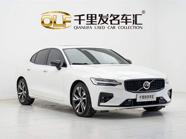 Volvo S60 2025 2025款 B5 智雅运动版