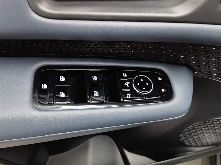 Nissan Ariya EV 2022 2022款 四驱高性能顶配版