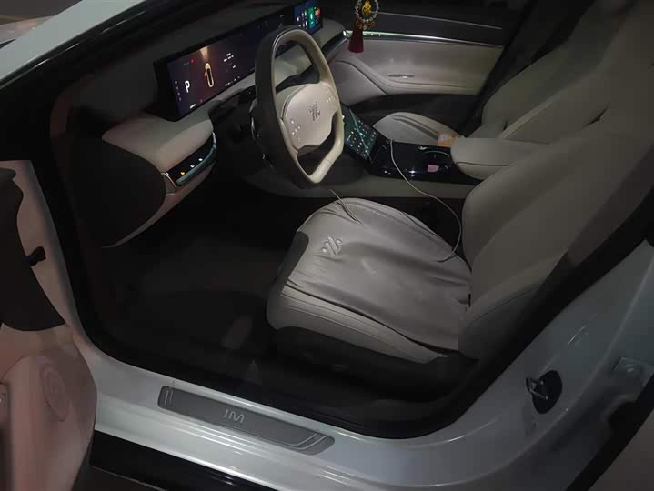 IM motors L7 2022 2022款 Pro