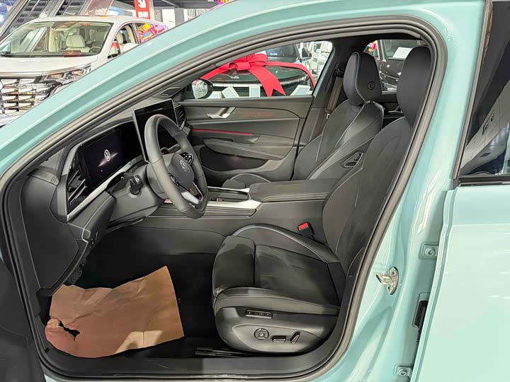 Volkswagen Passat 2025 2025款 Pro 380TSI 星空龙尊版