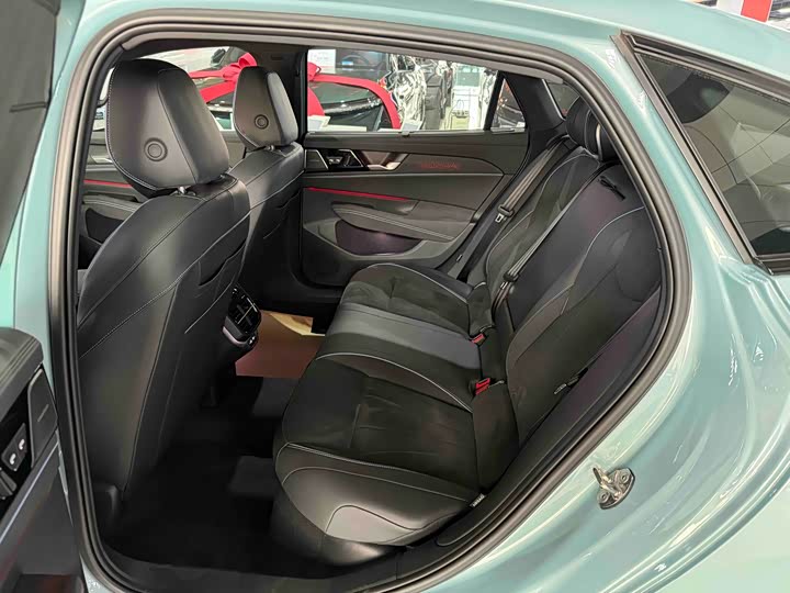 Volkswagen Passat 2025 2025款 Pro 380TSI 星空龙尊版