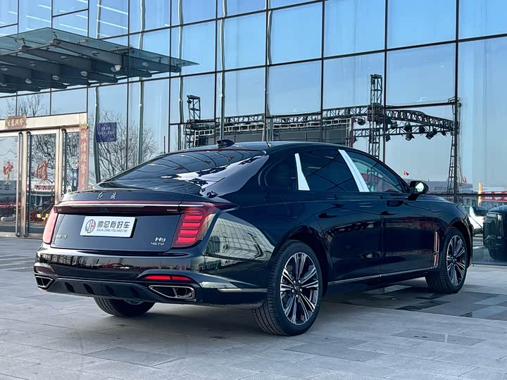Hongqi H9 2025 2025款 改款 2.0T 两驱旗畅私享风尚版 5座