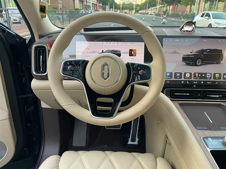 Aito M9 2025 2025款 增程 Ultra版 52kWh 5座版