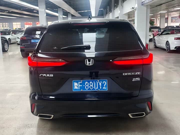 Honda Breeze 2025 2025款 240TURBO 两驱豪华版 5座