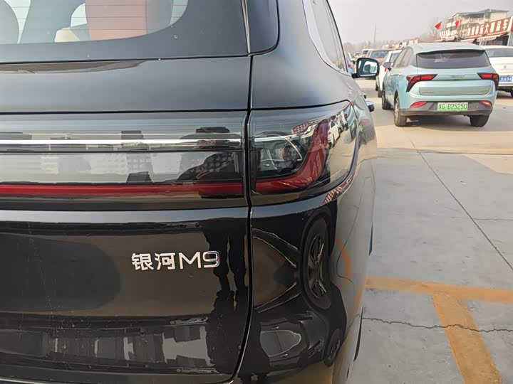 Geely Galaxy M9 2025 2025款 230km 两驱智航版