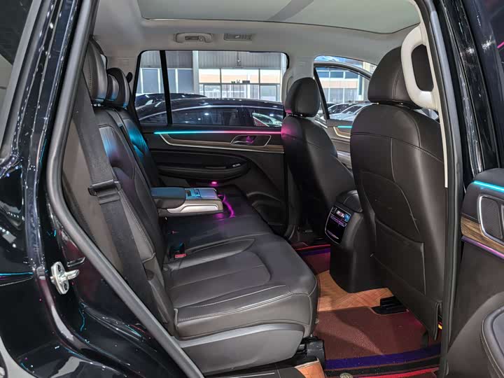 Roewe RX8 2019 2019款 30T 智联网两驱超群旗舰版