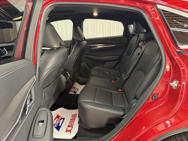 Infiniti QX55 2022 2022款 2.0T 四驱耀动版