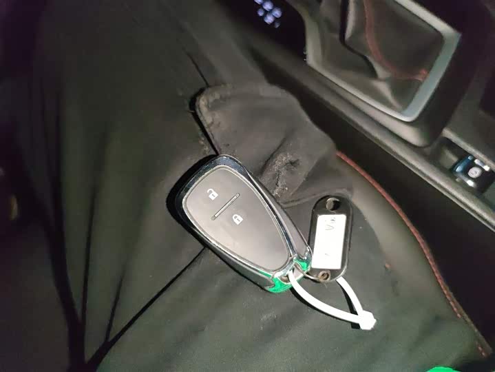 Chevrolet Orlando 2020 2020款 轻混 Redline 530T 自动纵享版（5+2款）