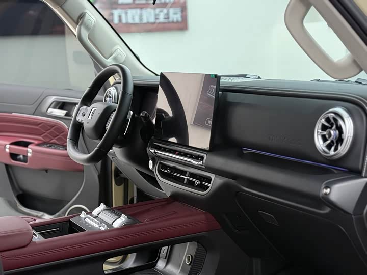 Tank 300 Hybrid 2025 2025款 Hi4-T 37.1kWh