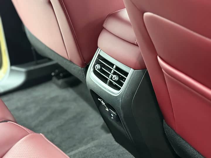 Tank 300 Hybrid 2025 2025款 Hi4-T 37.1kWh