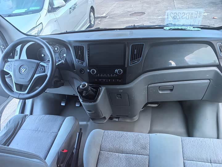 Foton Tuyano 2021 2021款 2.0T手动通途加长轴中顶5/6/7座4F20TC3