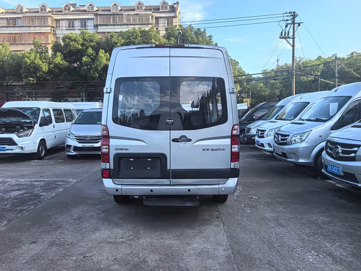 Foton Tuyano 2021 2021款 2.0T手动通途加长轴中顶5/6/7座4F20TC3