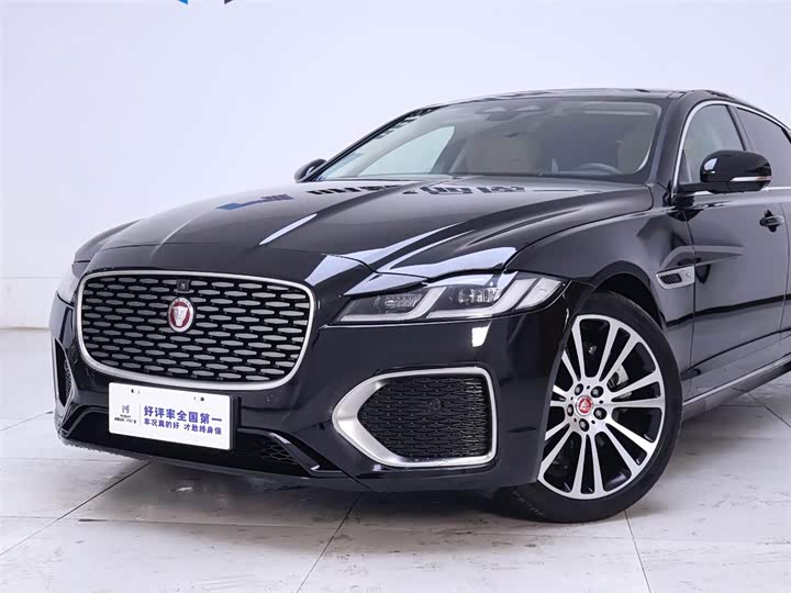 Jaguar XF L 2024 2024款 2.0T P250 两驱尊享豪华版