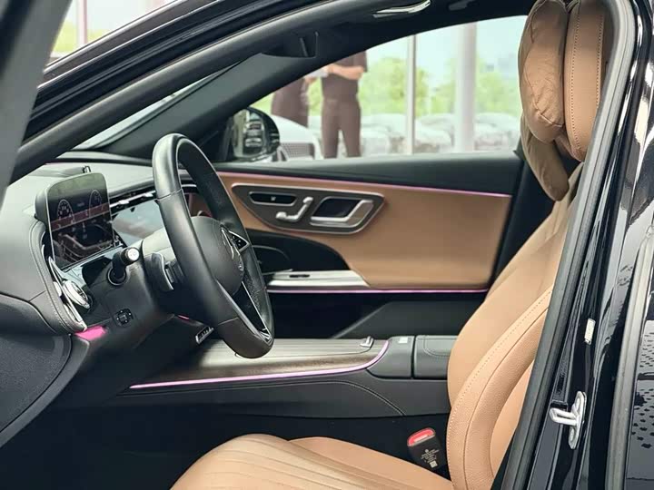 Mercedes-Benz E-Class Hybrid 2024 2024款 E 350 e L 插电式混合动力轿车