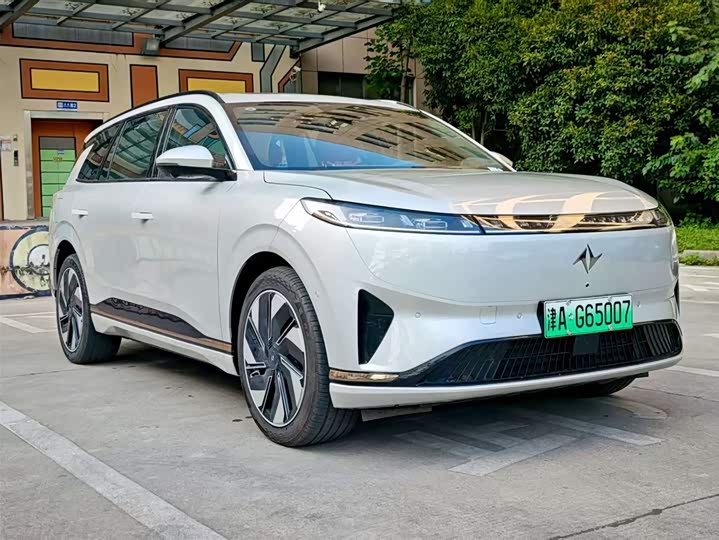 Dongfeng Yipai eπ 008 2025 2025款 210Ultra如奕版 5座