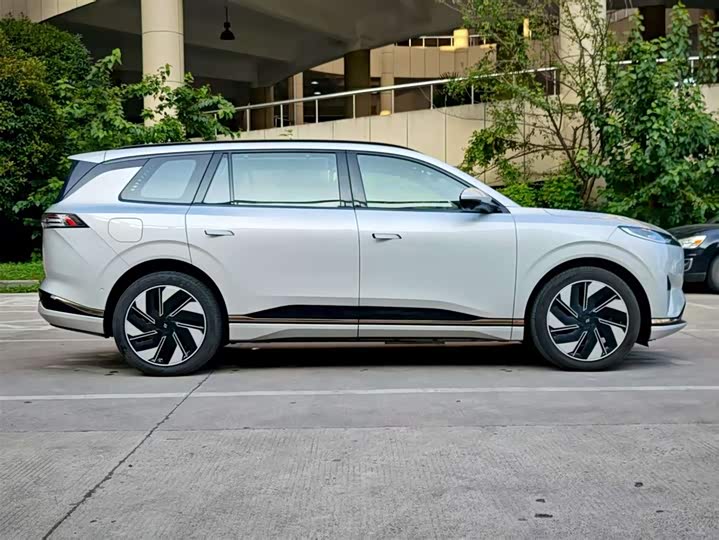 Dongfeng Yipai eπ 008 2025 2025款 210Ultra如奕版 5座